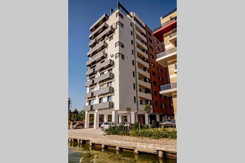 Alexis Spacious Classic Apartment Mamaia Eksteriør billede